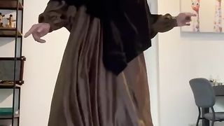 Fatima slut dancing