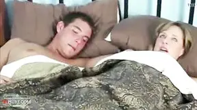 Stiefsohn Zeit Stoppt Huge Tit Milf