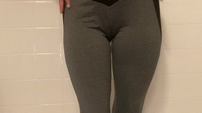 Peeing in my leggings