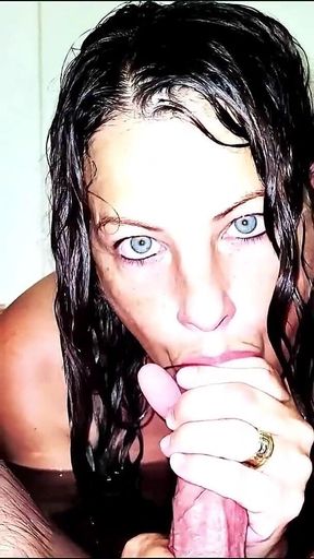 Bath Blowjob Close up
