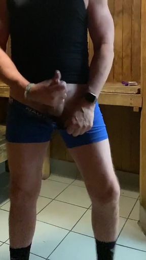 Jockdad87 Is Horny in the Sauna Again
