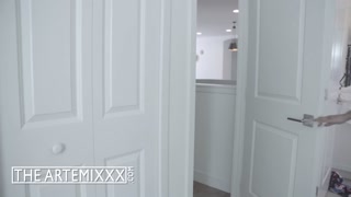 The Artemixxx6 creampies stranger UnicornRiah in shower