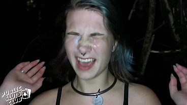 RISKY PUBLIC ROADSIDE BLOWJOB ENDS WITH HUGE FACIAL