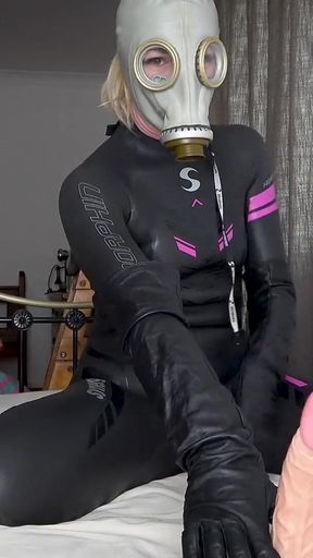 Leather Gloved Wank by Neoprene Mistress: I Cum While You Stay Denied