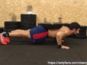 Weighted push-ups with 20kg