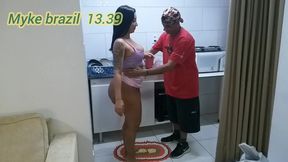 vitoria beatriz ela e uma cozinheira muito boa eu preferir comer a rabada ela estava na cozinha ela adora dar o cuzinho ela pediu porra gosar na boca dela