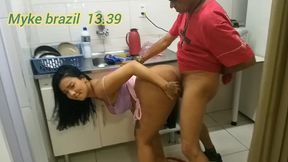 vitoria beatriz ela e uma cozinheira muito boa eu preferir comer a rabada ela estava na cozinha ela adora dar o cuzinho ela pediu porra gosar na boca dela