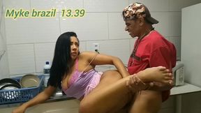 vitoria beatriz ela e uma cozinheira muito boa eu preferir comer a rabada ela estava na cozinha ela adora dar o cuzinho ela pediu porra gosar na boca dela