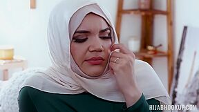 Naudi Nala - Horny Muslim Babe