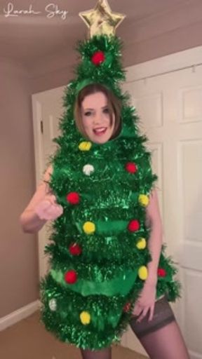 Christmas tree makes you eat your cum!