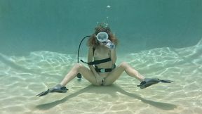 Underwater Drinking Scuba Peril with Nathalia