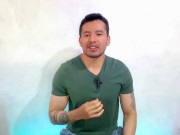 Despachador de una gasolineria me ofrece su culo y lo preño con mis 20cm de verga a pelo! Relato