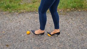 Kat Walks All Over Your Oranges