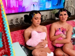 StepSiblings - Bianca Bangs And Delilah Dagger