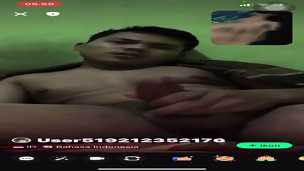 Ada cowo sange ditipu kiranya cewe padahal cowo