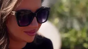 Chloé, 18, law student in Cannes! - Jacquie et Michel TV