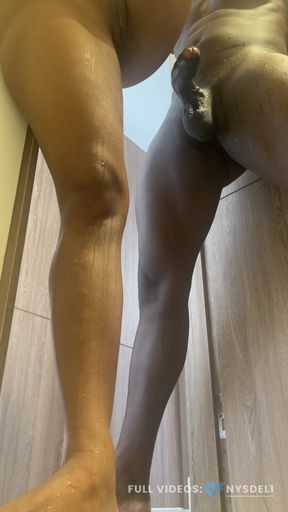 I squirt while the BBC fucks me -amateur couple- nysdel