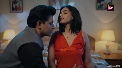Namkeen kiss 4