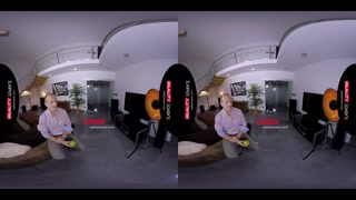 RealityLovers Blonde Latex Beauty