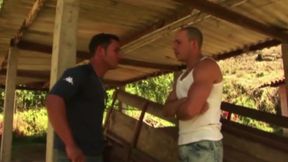 2 muscles latino fucked