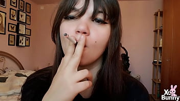 Big bare lips smoking