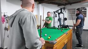 Me, Carmona, Opaido Carmona and Viking de Taubat&eacute; started a game of pool naked