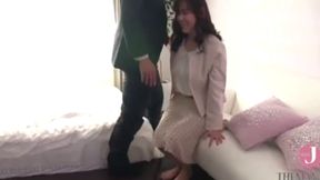 Exciting Second Encounter With Sex-Addicted MILF Shiori
