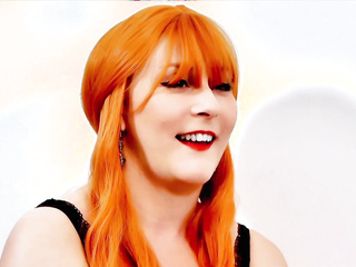 ”Vicky, 37 years old, from Lille!”