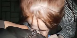 il me filme sucer un mec dans la rue