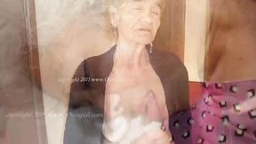 ”OmaGeiL Amateur Moms Posing Naked For Photo Collection”