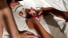 orgia en lo de la doctora que estaba aburrida y cita a 4 desconocidos