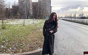 Fake taxi - rock girl doesn't have enough money to get to the festival so she lets the taxi driver