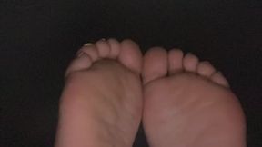 Late night smelling latina soles