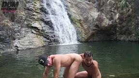 Bareback Outdoor Gay Sex Goes Wrong