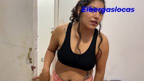 mi mejor amiga tuvo una fantasia de follar con el medico de su pueblo, asi que hicimos un roleplay que fue tan gustoso que se exito e hizo un squirt