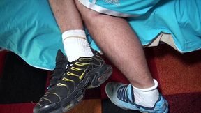 2272 soumis aux skets d un fan de l om de marseillebon plan skets et baise avec...