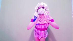 Trans comiendo dulces con su culo gordo - Maddy Diamond