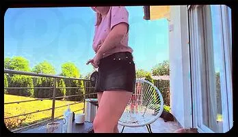 Adventurous Public Encounter with Stunning Redhead Kisankanna Ends in Massive Facial!