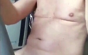 sucking my dick with my vacuumcleaner with handsfree cumshot