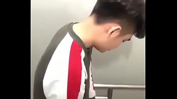 Quay l&eacute_n sục cu lấy tinh tr&ugrave_ng x&eacute_t nghiệm