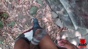 flagra garota dando na cachoeira pro roludo