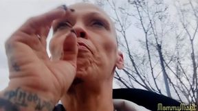 Hot mommy takes her sucky in public