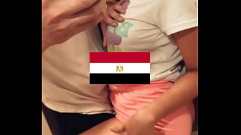 صاحب جوزى زنقنى فى الحيطة و قطع شفايفى بوس سيحنى المتناك كسى كان مبلول اوى حط زبك فى كسى انا الشرموطة بتاعتك