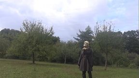 Brokenbitch in Green Wintercoat and Green Rubber Waders