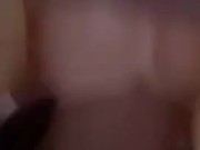 Ma coloc me rejoins pour baiser en levrette créampie