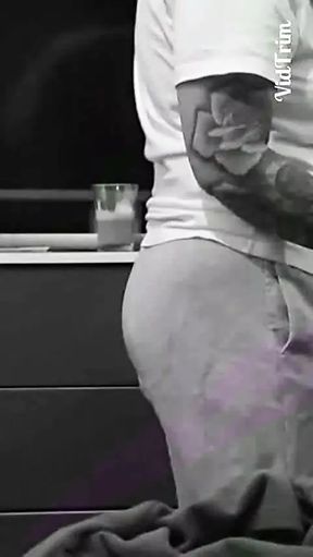 Step mom with huge ass get changed in front of step son