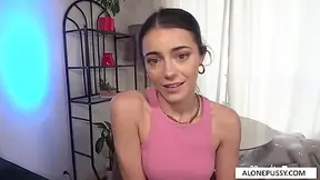 Quinn A And Kylie Quinn - She Takes Her Horny Problem To For A Consultation