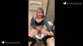 february 2023 pee snapchat compilation