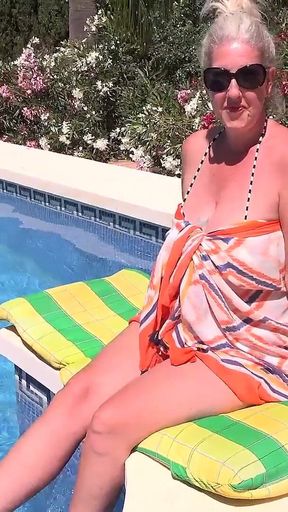 AuntJudysXXX - Meeting Hot Mature MILF Maggie Moon at the Pool