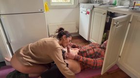 Housewife Got Horny Seeing the Plumber Working the Sink